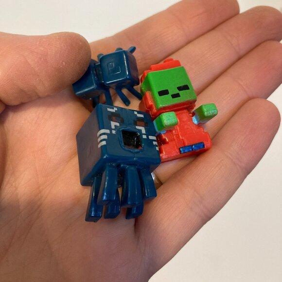 Minecraft Mini-Figures Lot of 11 Action Figures Mojang Zombie Spider Steve - Picture 5 of 7